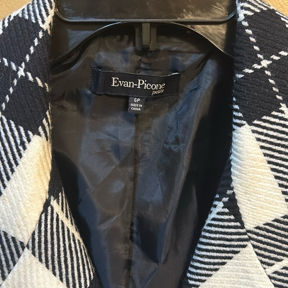 Evan-Picone short blazer